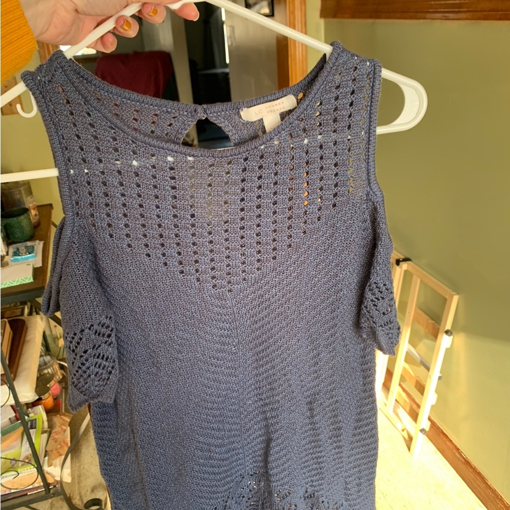Lauren Conrad XS short sleeve sweater shirt